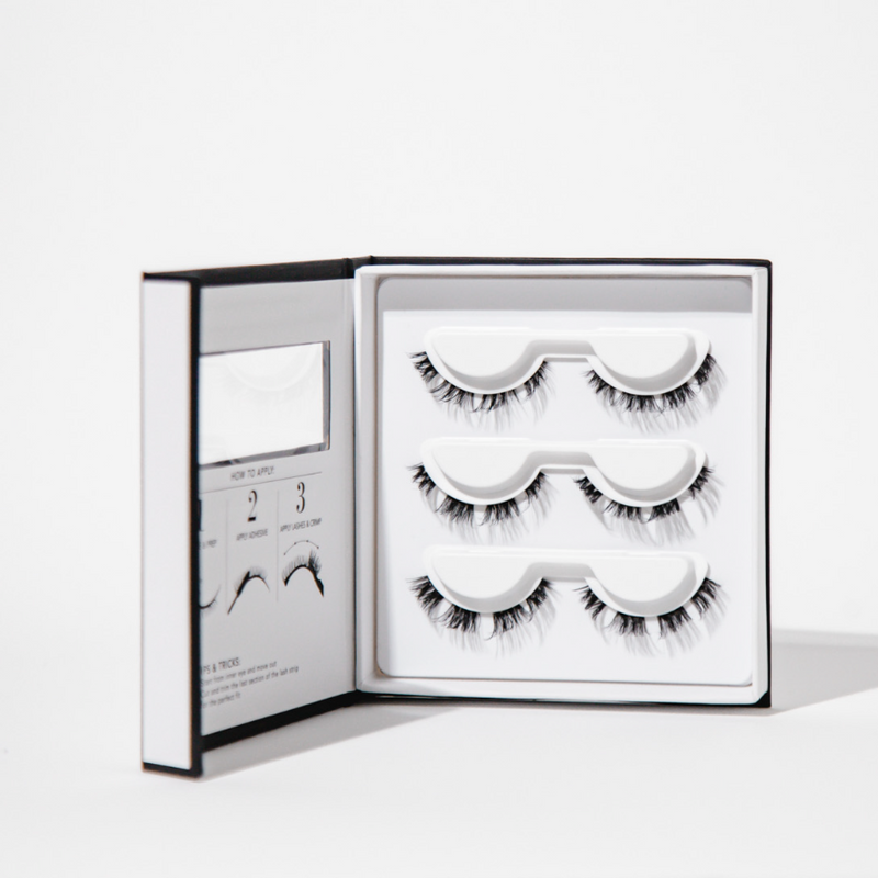 Image of an opened Pro Lash Mega Volume box.