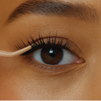 Apply Lashes