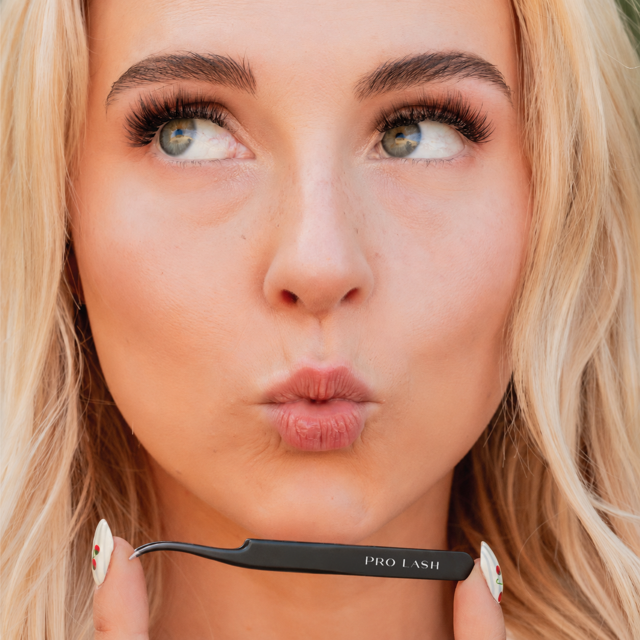 Serena Duo Kit No. 46 with Black Tweezer